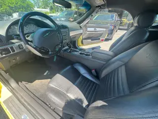 2002 Ford Thunderbird