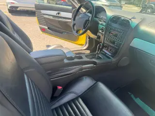 2002 Ford Thunderbird
