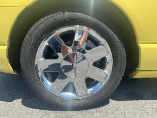 2002 Ford Thunderbird