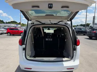 2020 Chrysler Voyager