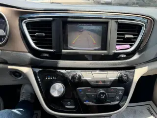 2020 Chrysler Voyager