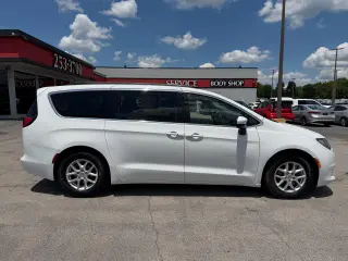 2020 Chrysler Voyager