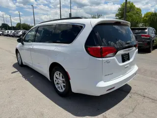 2020 Chrysler Voyager
