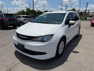 2020 Chrysler Voyager