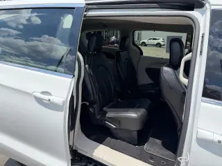 2020 Chrysler Voyager