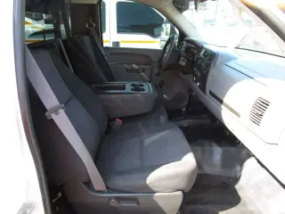 2011 CHEVROLET SILVERADO 3500 HD REGULAR CAB & CHASSIS