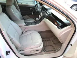 2011 FORD TAURUS