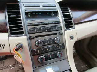 2011 FORD TAURUS
