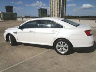 2011 FORD TAURUS