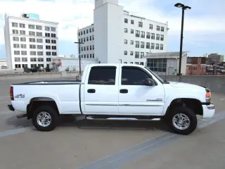 2005 GMC SIERRA 2500 HD CREW CAB