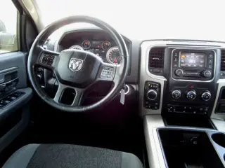 2014 RAM 1500 CREW CAB