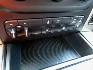 2014 RAM 1500 CREW CAB