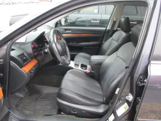 2013 SUBARU OUTBACK