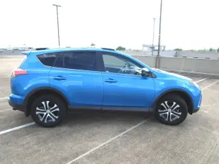 2016 TOYOTA RAV4
