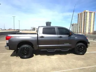 2013 TOYOTA TUNDRA CREWMAX