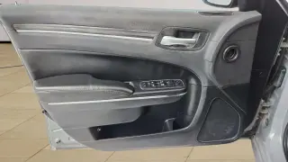2018 Chrysler 300 Touring