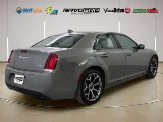 2018 Chrysler 300 Touring
