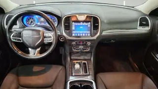 2018 Chrysler 300 Touring