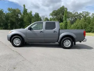 2019 NISSAN FRONTIER S