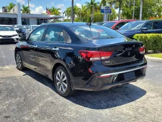 Kia Rio 2023 S 4dr Sedan
