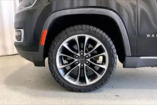 Jeep Wagoneer 2022 4x4 Series III Carbide 4dr SUV