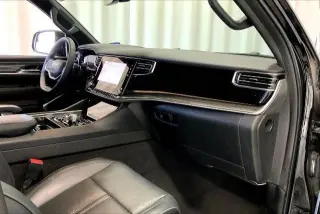 Jeep Wagoneer 2022 4x4 Series III Carbide 4dr SUV