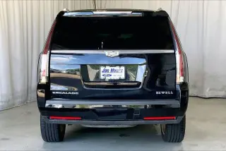 Cadillac Escalade 2019 Premium Luxury 4dr SUV