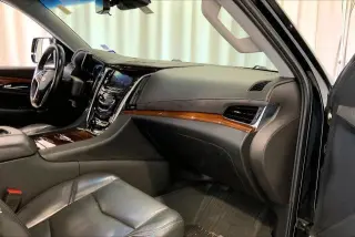Cadillac Escalade 2019 Premium Luxury 4dr SUV