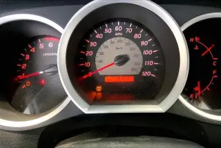 Toyota Tacoma 2011 4x4 V6 4dr Double Cab 5.0 ft SB 6M