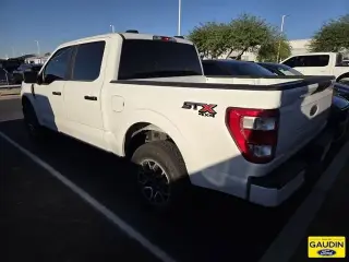 Ford F-150 2023 4x4 XL 4dr SuperCrew 5.5 ft. SB