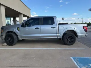 Ford F-150 2025 4x2 STX 4dr SuperCrew 5.5 ft. SB