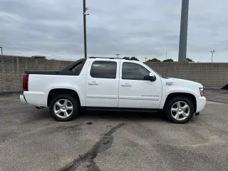 Chevrolet Avalanche 2007 LTZ 1500 4dr Crew Cab 4WD SB