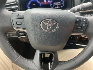 Toyota Camry 2026 SE 4dr Sedan