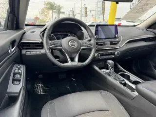Nissan Altima 2024 2.5 SV 4dr Sedan