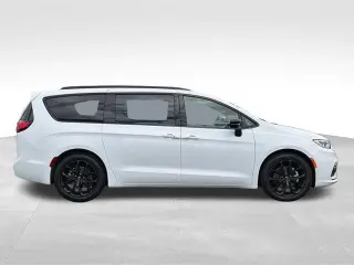 Chrysler Pacifica 2026 Limited 4dr Mini-Van