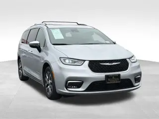 Chrysler Pacifica Plug-In Hybrid 2023 Pinnacle 4dr Mini-Van