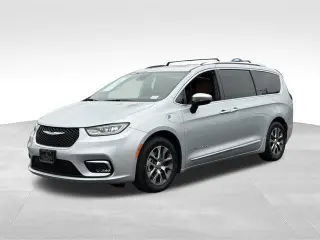 Chrysler Pacifica Plug-In Hybrid 2023 Pinnacle 4dr Mini-Van