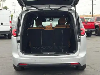 Chrysler Pacifica Plug-In Hybrid 2023 Pinnacle 4dr Mini-Van
