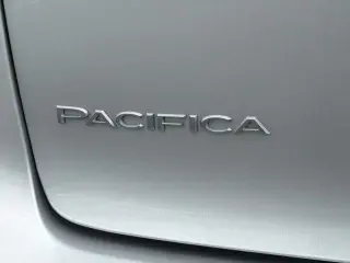 Chrysler Pacifica Plug-In Hybrid 2023 Pinnacle 4dr Mini-Van