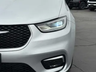 Chrysler Pacifica Plug-In Hybrid 2023 Pinnacle 4dr Mini-Van