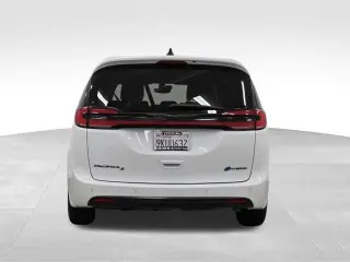 Chrysler Pacifica Plug-In Hybrid 2024 Road Tripper 4dr Mini-Van