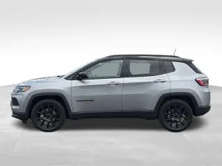 Jeep Compass 2022 Latitude 4dr SUV
