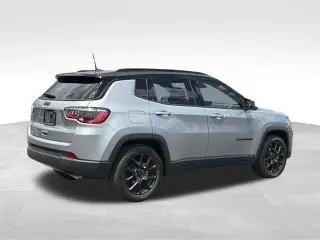 Jeep Compass 2022 Latitude 4dr SUV