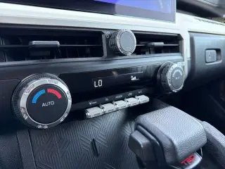 Toyota Tacoma 2024 4x4 SR5 4dr Double Cab 5.0 ft SB
