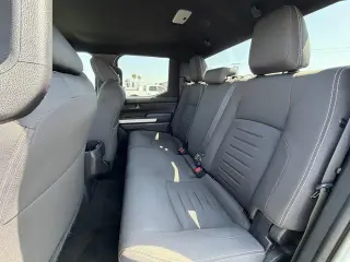 Toyota Tacoma 2024 4x4 SR5 4dr Double Cab 5.0 ft SB