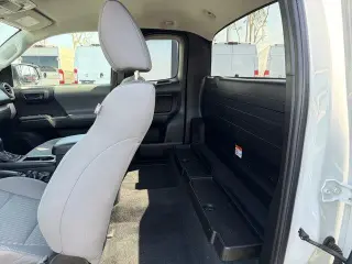 Toyota Tacoma 2022 4x2 SR5 4dr Access Cab 6.1 ft LB