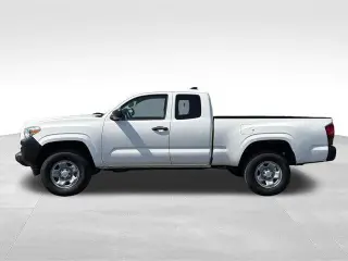 Toyota Tacoma 2022 4x2 SR5 4dr Access Cab 6.1 ft LB
