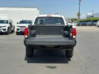 Toyota Tacoma 2022 4x2 SR5 4dr Access Cab 6.1 ft LB