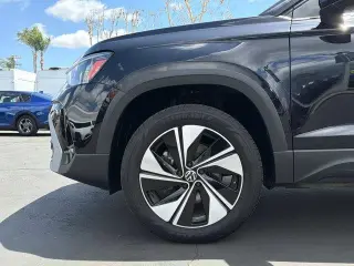 Volkswagen Taos 2025 AWD SE 4Motion 4dr SUV