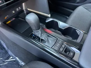 Toyota Camry 2026 SE 4dr Sedan
